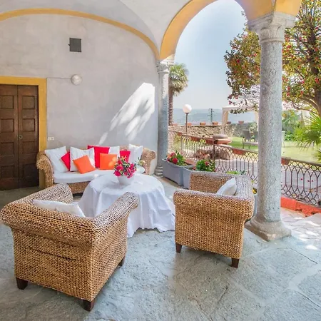 Monte Sleeps 4 Pool Wifi Apartment *