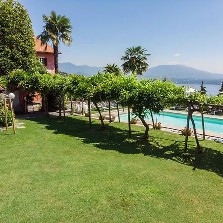 Monte Sleeps 4 Pool Wifi Apartment *